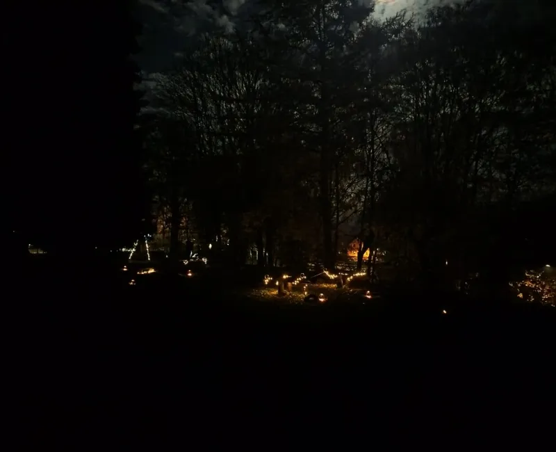 Halloweenská stezka