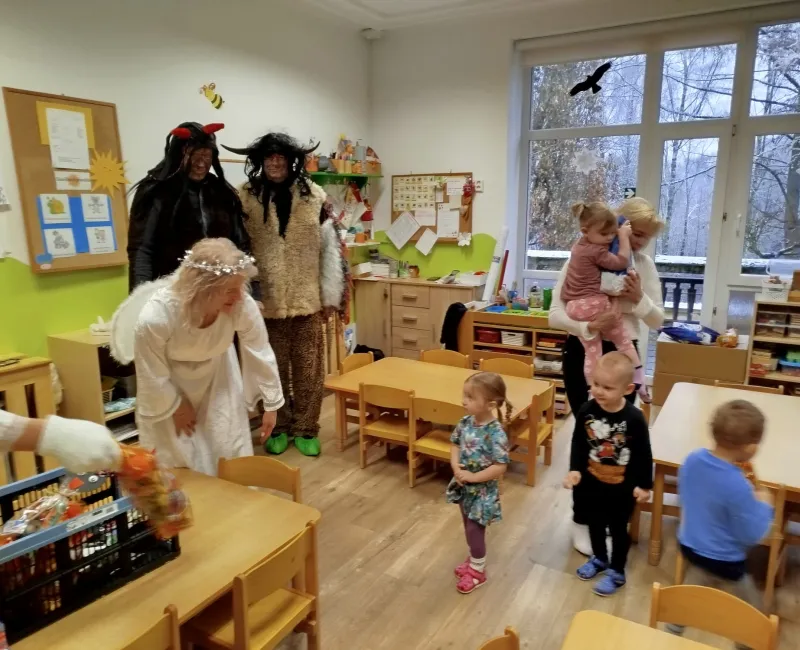 ČERT A MIKULÁŠ 25